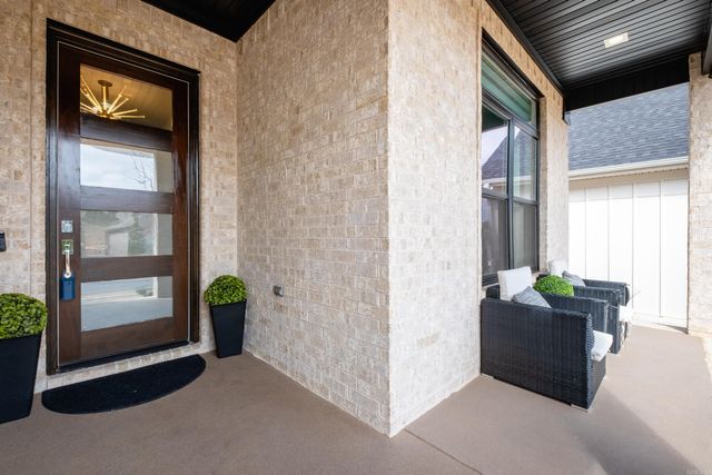 807 Wildcreek Circle, Little Rock, AR 72223