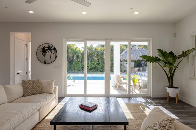 19298 Gulfstream Drive, Jupiter, FL 33469