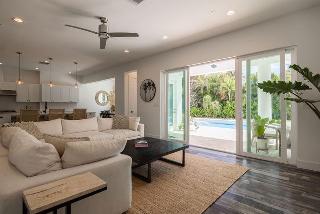 19298 Gulfstream Drive, Jupiter, FL 33469
