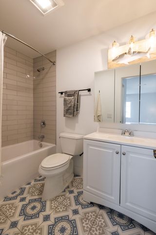 19298 Gulfstream Drive, Jupiter, FL 33469