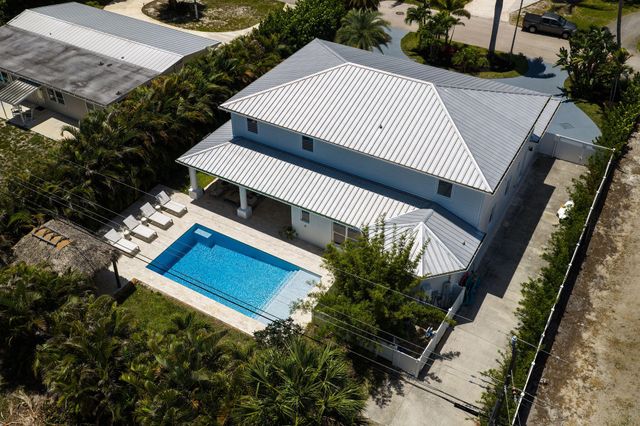 19298 Gulfstream Drive, Jupiter, FL 33469