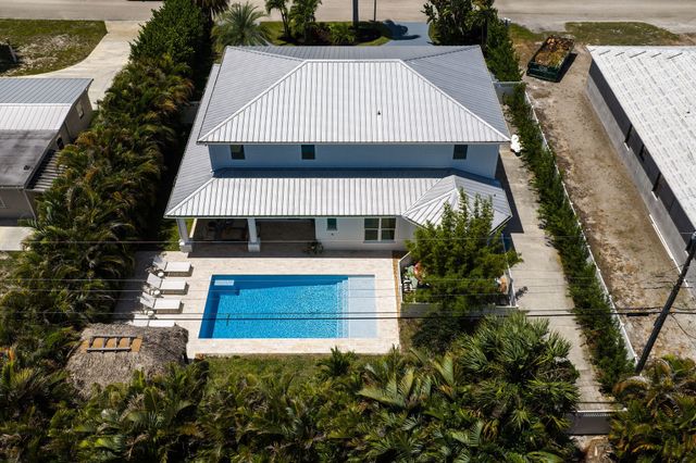 19298 Gulfstream Drive, Jupiter, FL 33469