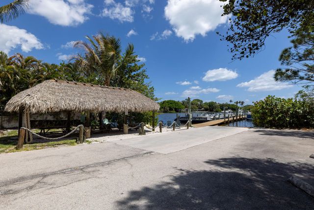 19298 Gulfstream Drive, Jupiter, FL 33469