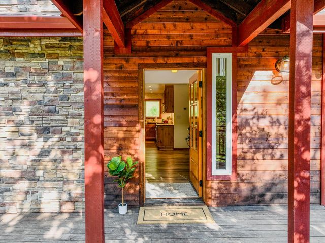 14341 Arrowhead Mine Rd, Grass Valley, CA 95945