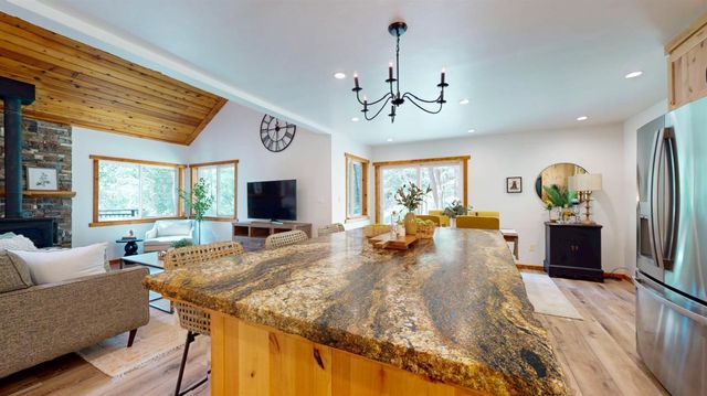 14341 Arrowhead Mine Rd, Grass Valley, CA 95945