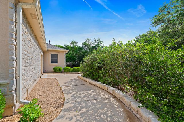 106 Wild Turkey LN, Georgetown, TX 78633