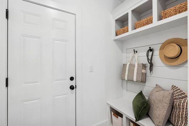 2944 Sharpstone Drive, Columbia, TN 38401