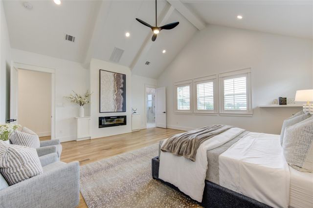 1721 Du Barry Lane, Houston, TX 77018