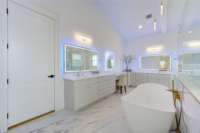 1721 Du Barry Lane, Houston, TX 77018