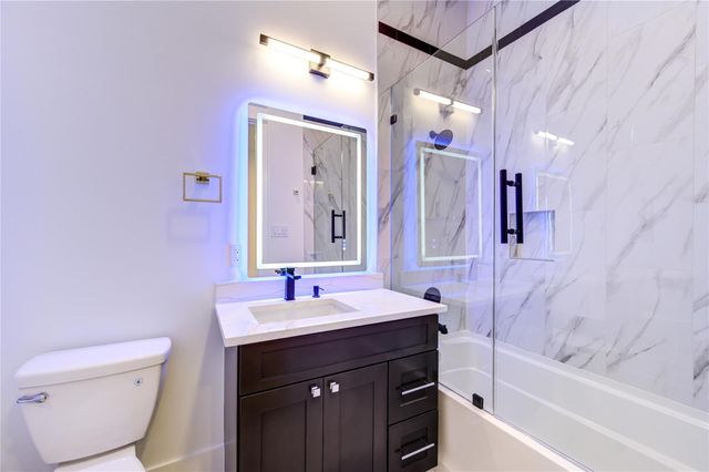 1721 Du Barry Lane, Houston, TX 77018