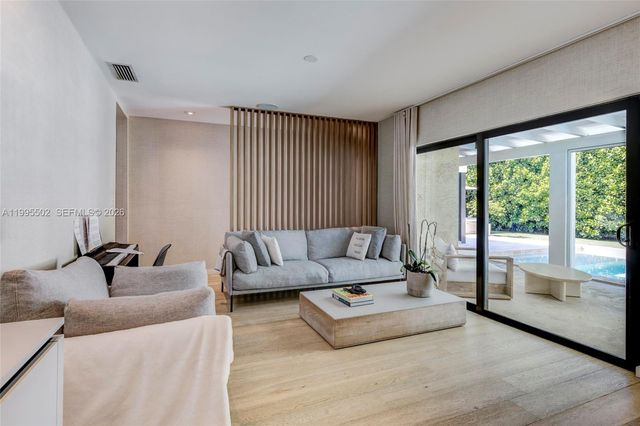 6449 SW 56th St, South Miami, FL 33155