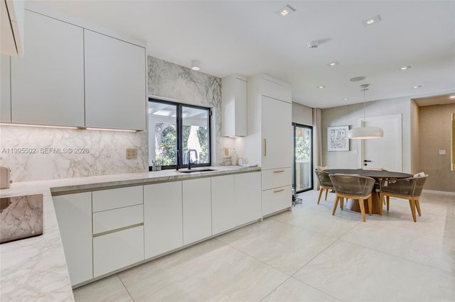 6449 SW 56th St, South Miami, FL 33155