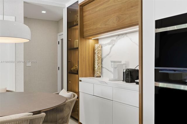 6449 SW 56th St, South Miami, FL 33155