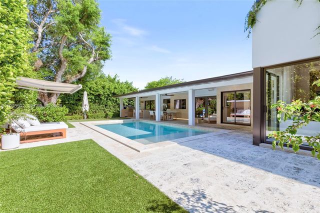 6449 SW 56th St, South Miami, FL 33155