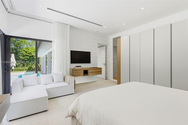 6449 SW 56th St, South Miami, FL 33155