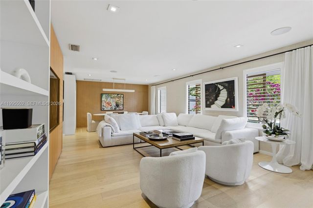 6449 SW 56th St, South Miami, FL 33155