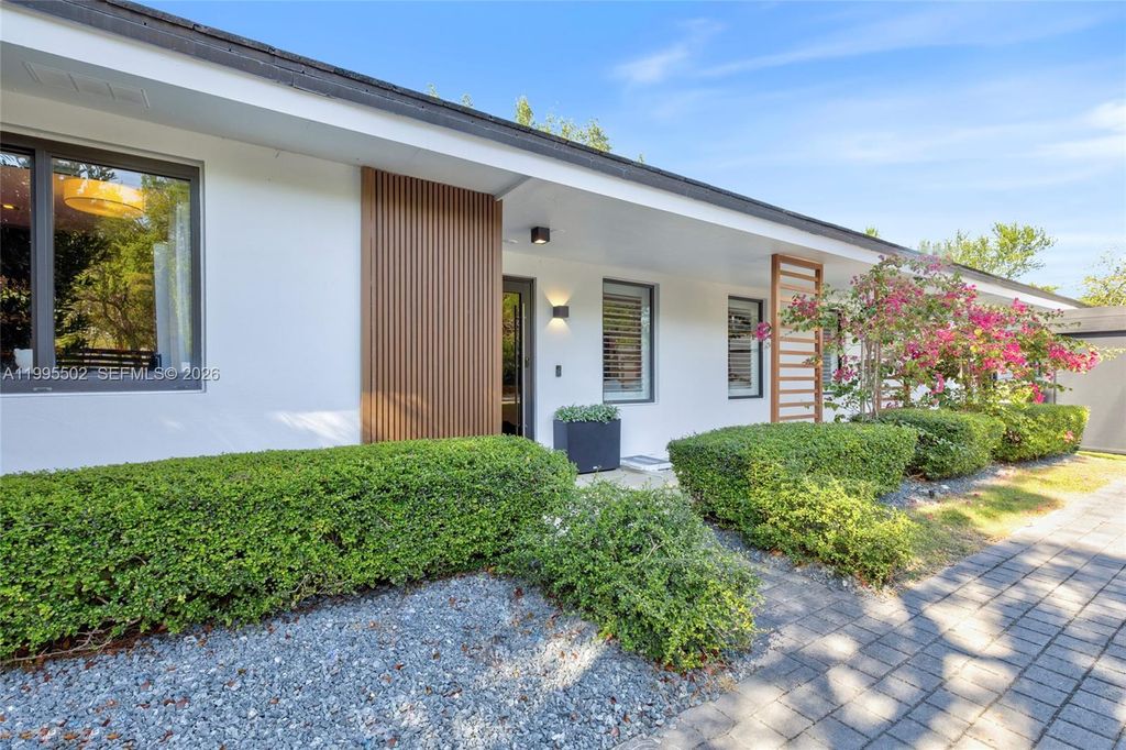 6449 SW 56th St, South Miami, FL 33155