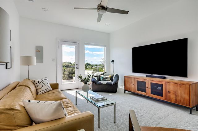 21002 Newhaven CV, Lago Vista, TX 78645