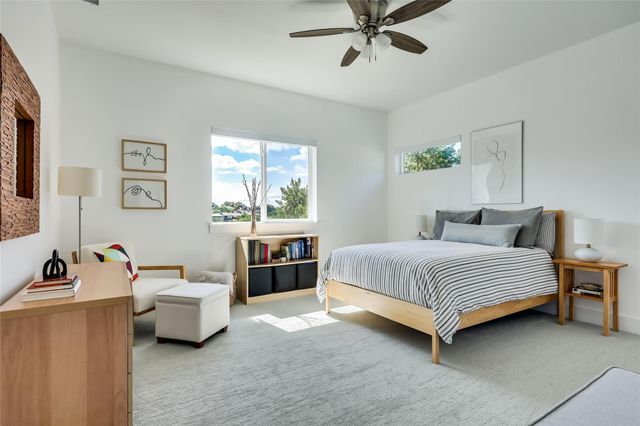 21002 Newhaven CV, Lago Vista, TX 78645