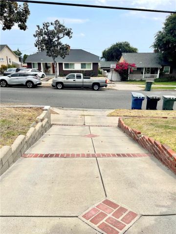 1912 N Kenneth, Burbank, CA 91504