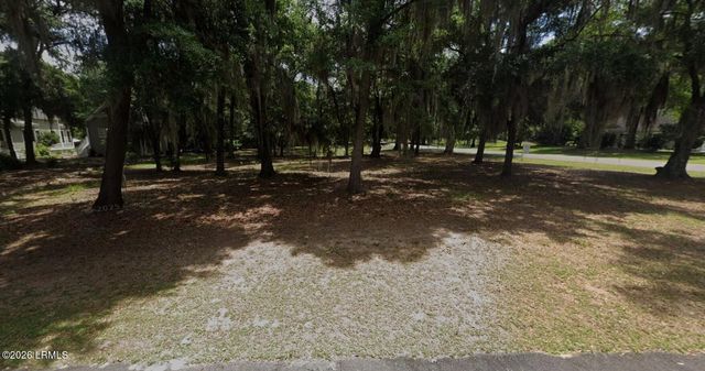 2 Long Pond Drive, Beaufort, SC 29907