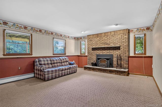 33 Seaman Road, Circleville, NY 10919