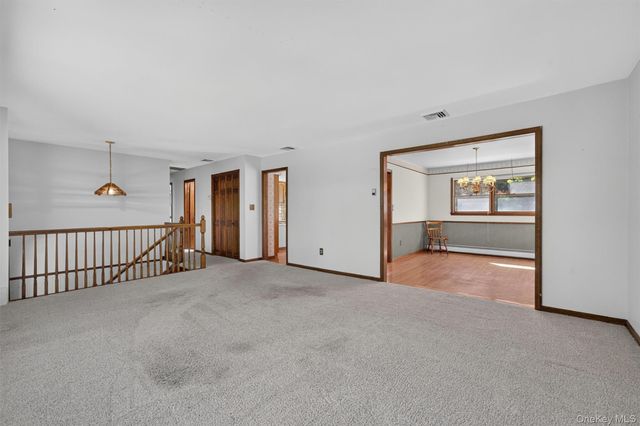 33 Seaman Road, Circleville, NY 10919