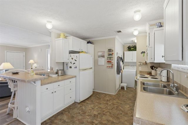 373 DOLORES BOULEVARD, Deland, FL 32724