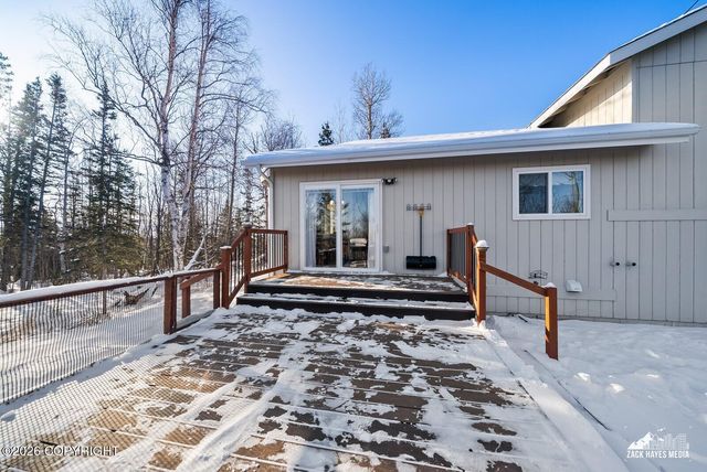 6700 E Wilderness Circle, Palmer, AK 99645