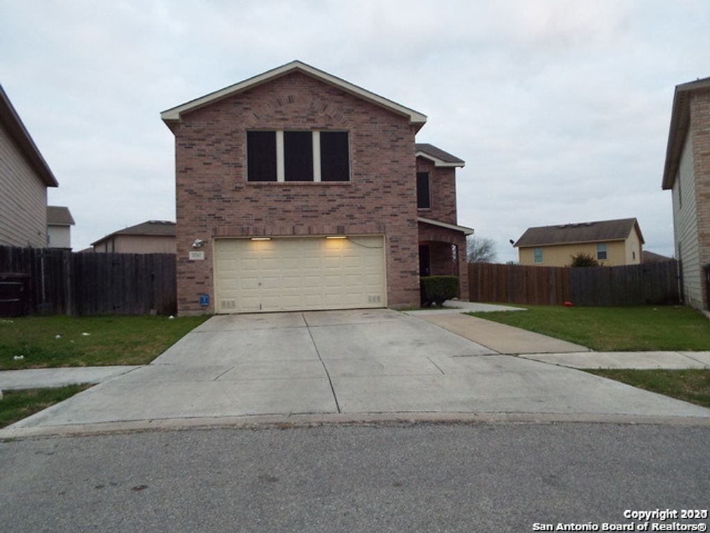 2702 CANDLERIDGE DR, San Antonio, TX 78244
