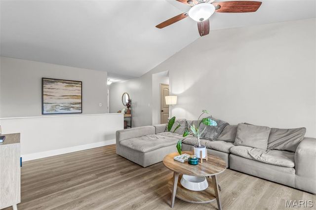 1016 Stonewick Court, Herculaneum, MO 63048