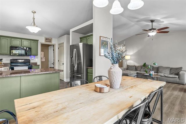 1016 Stonewick Court, Herculaneum, MO 63048