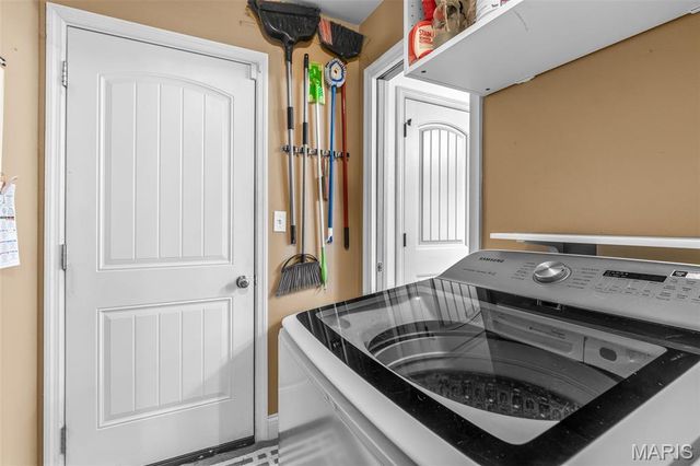 1016 Stonewick Court, Herculaneum, MO 63048