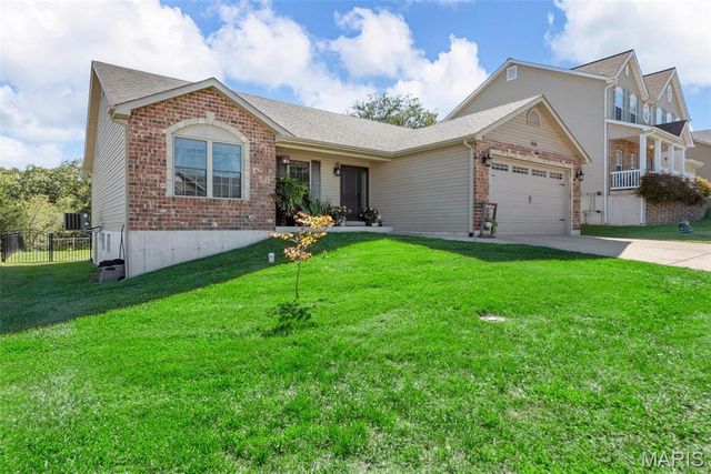 1016 Stonewick Court, Herculaneum, MO 63048