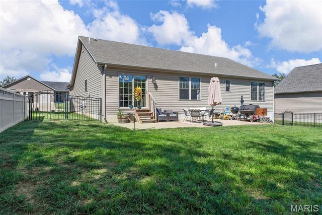 1016 Stonewick Court, Herculaneum, MO 63048