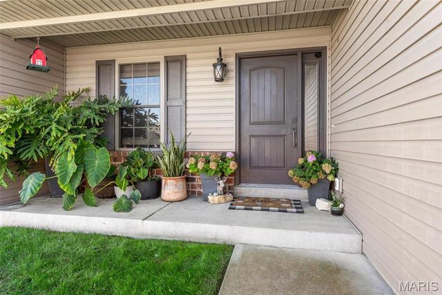 1016 Stonewick Court, Herculaneum, MO 63048