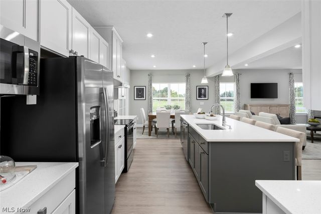 6346 Lake Cable Avenue NW, Lehigh Twp, OH 44720