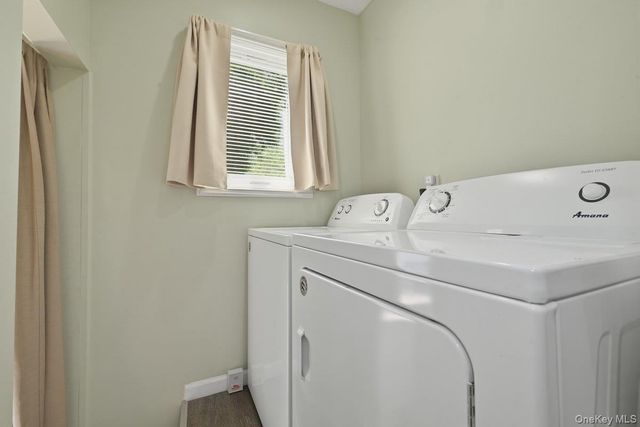 707 5th Street S, Lindenhurst, NY 11757