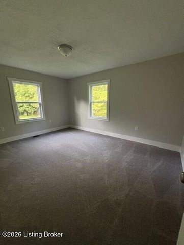 390 Nubbin Ridge Rd, Milton, KY 40045