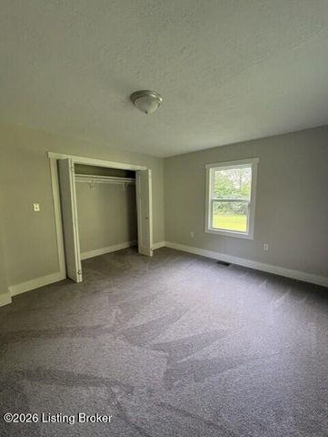 390 Nubbin Ridge Rd, Milton, KY 40045