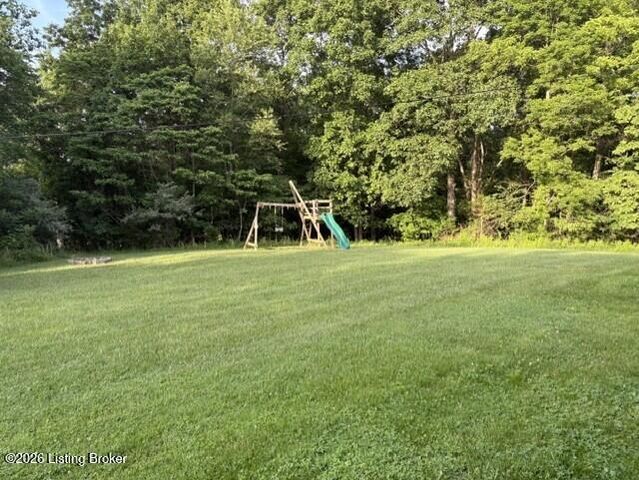 390 Nubbin Ridge Rd, Milton, KY 40045