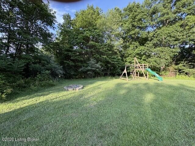 390 Nubbin Ridge Rd, Milton, KY 40045