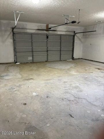 390 Nubbin Ridge Rd, Milton, KY 40045