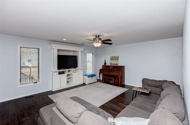 3024 SW Applewood Street, Ankeny, IA 50023