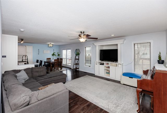 3024 SW Applewood Street, Ankeny, IA 50023