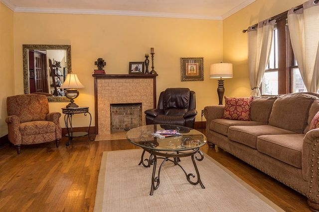 2241 W Rosedale Street S, Fort Worth, TX 76110