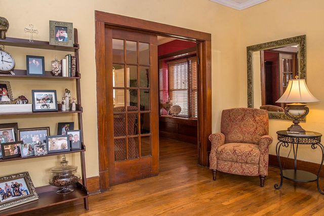 2241 W Rosedale Street S, Fort Worth, TX 76110