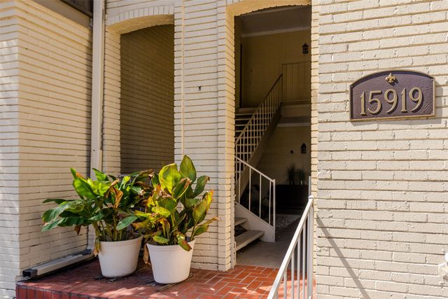 15919 Stillwood Street 2088, Dallas, TX 75248