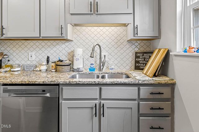 6467 New Market Way, Raleigh, NC 27615