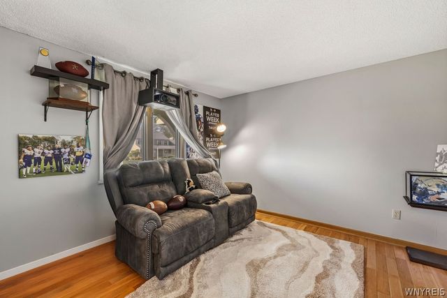 2776 Coventry, Hamburg, NY 14075